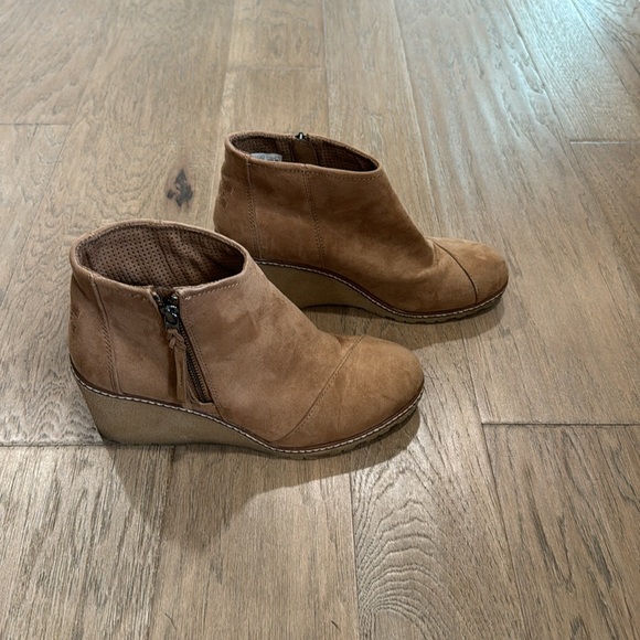 Toms Women's Avery Wedge Booties Size 8.5 - Picture 2 of 7